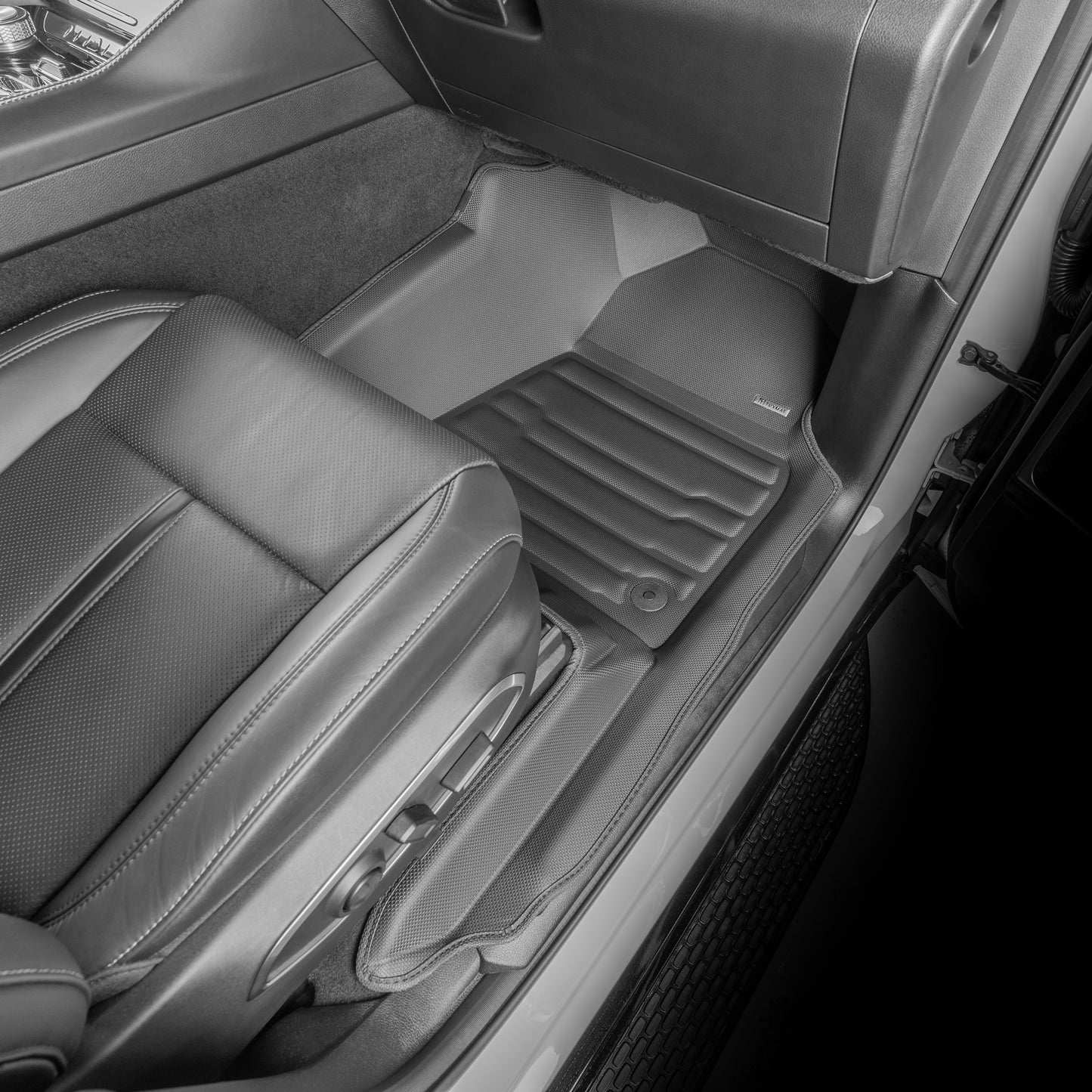 Jeep Wagoneer 8 places